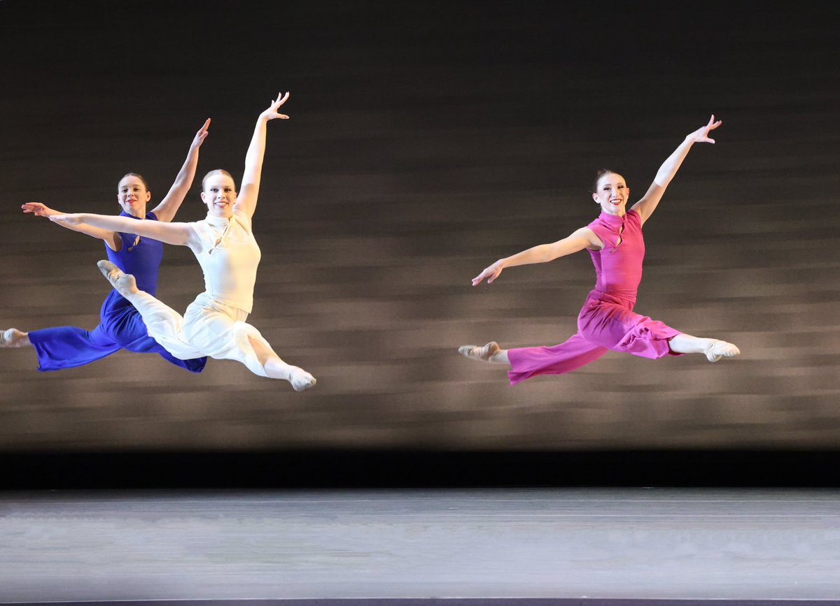 Gin Dance Co. tweet media