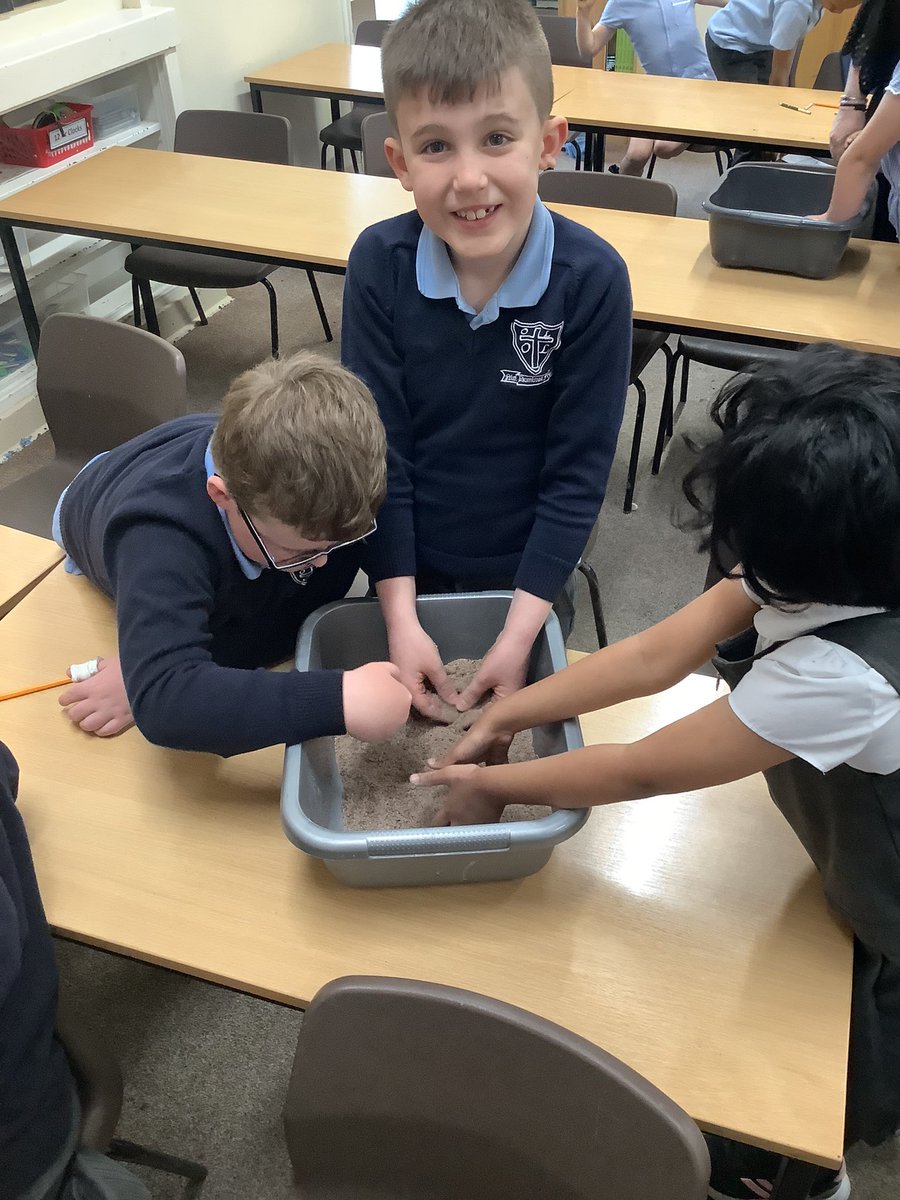 3C_Mr_Coulton's tweet photo. This afternoon in Science we have been investigating…soil! We discussed how soil is formed, and why it is so important. We then got our hands dirty, investigating three different types of soil, comparing their colour, texture and moisture levels. #ScienceOLOL @ololprimary_HT https://t.co/pS51OSwxAf