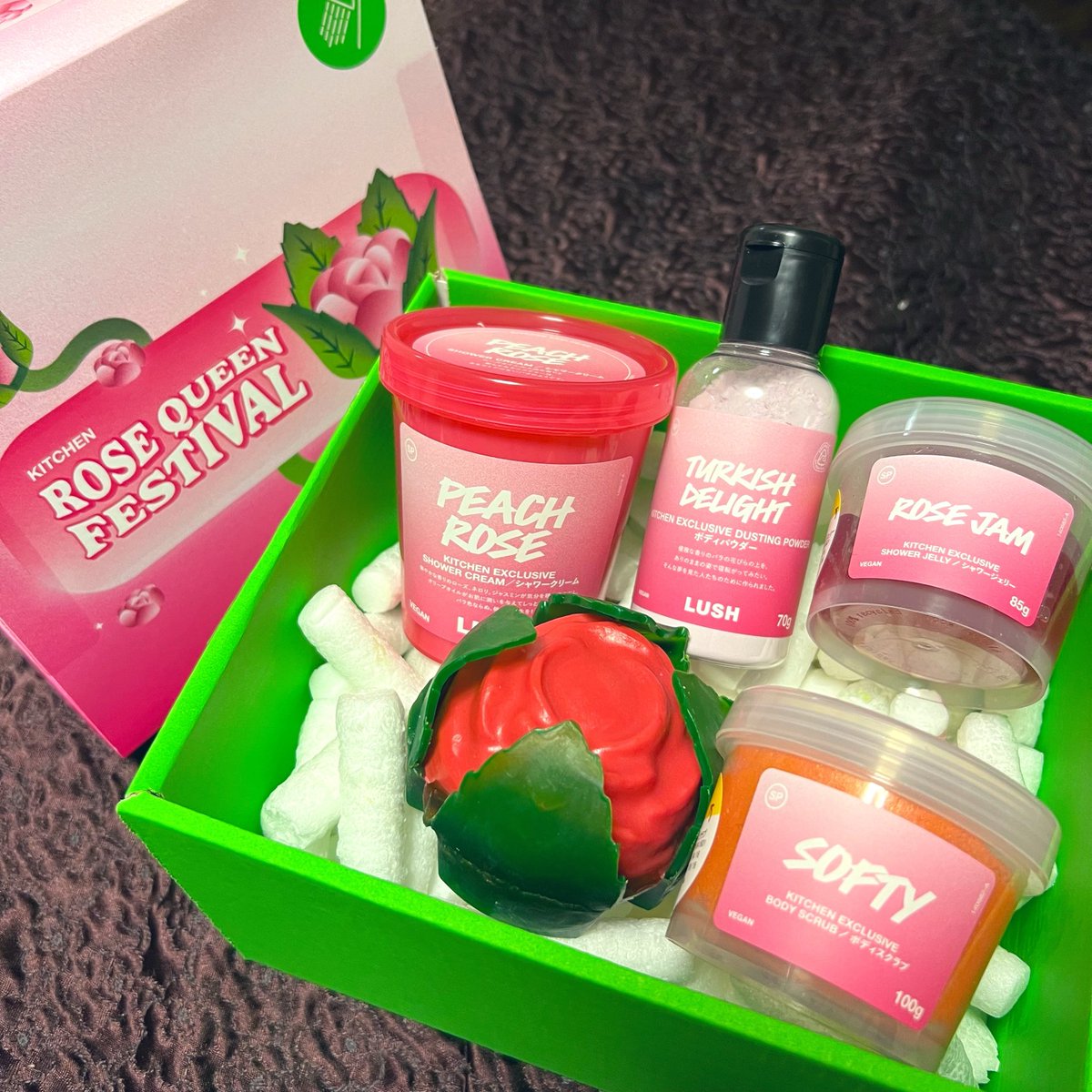 LUSHのkitchenサブスク、5月号シャワーボックスが届いたよ〜🌹 バラ