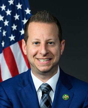 🚨Political Trade Alert🚨

Rep. Jared Moskowitz has released a new financial disclosure.

Highlights:
$ASML ASML Holding $4k-$60k
$PANW Palo Alto Networks $3k-$45k
$GE GE Aerospace $3k-$45k
$AVGO Broadcom $1k-$15k
$MCD McDonalds $1k-$15k
Sold: $ORCL Oracle $17k-$80k
Sold: $CAT