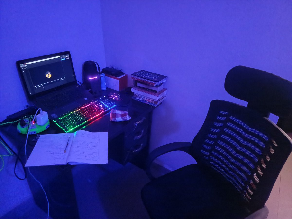 I just got the contract, 
a long term contract! 
I just got the MacBook, 
I just upgraded my workspace. 
I just signed a new client.. 
I stayed more consistent! 
All theses will be our testimony this month if you work and believe.. We are making a lot of Money this month.
