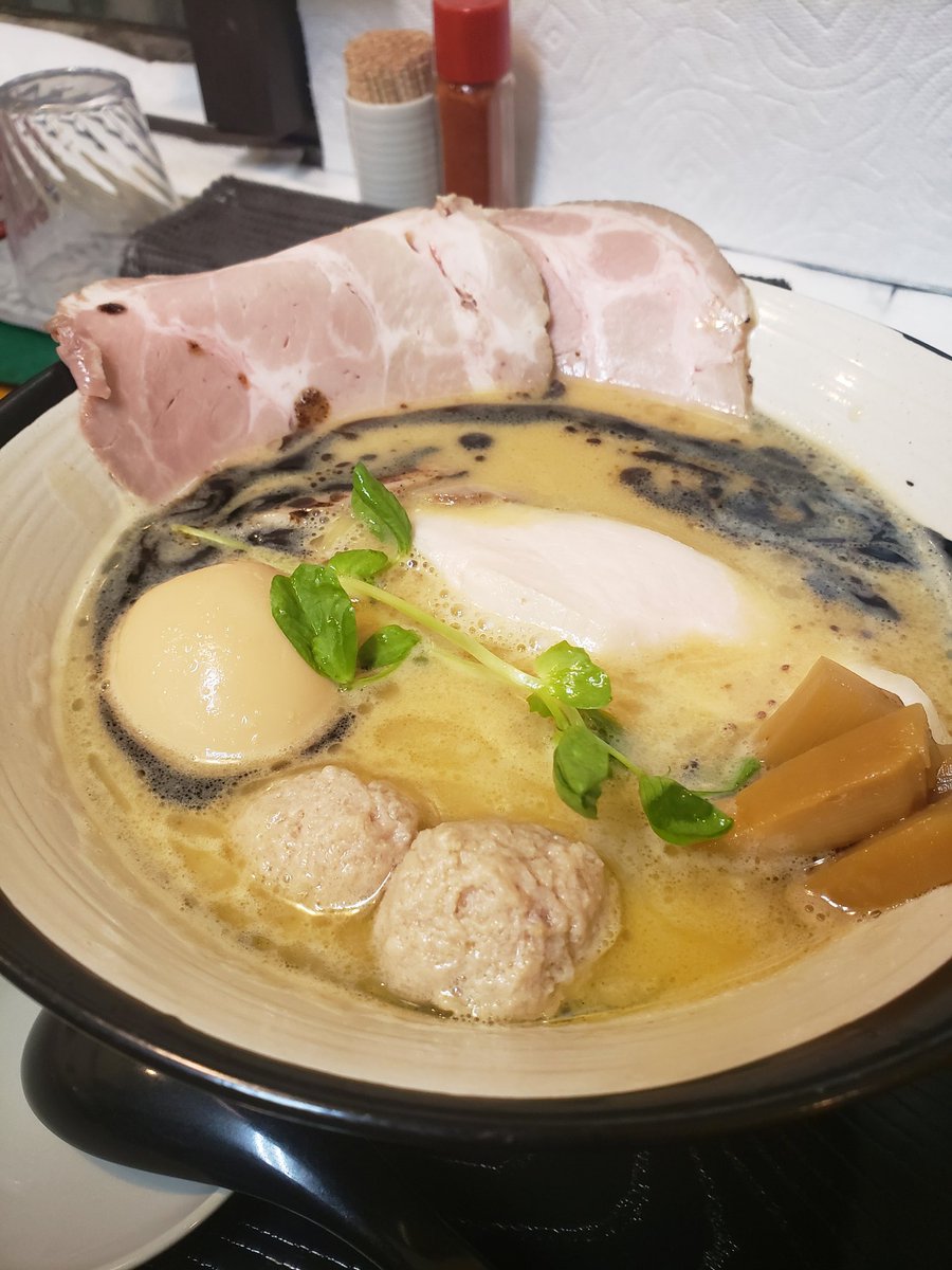 朝廷 tweet media