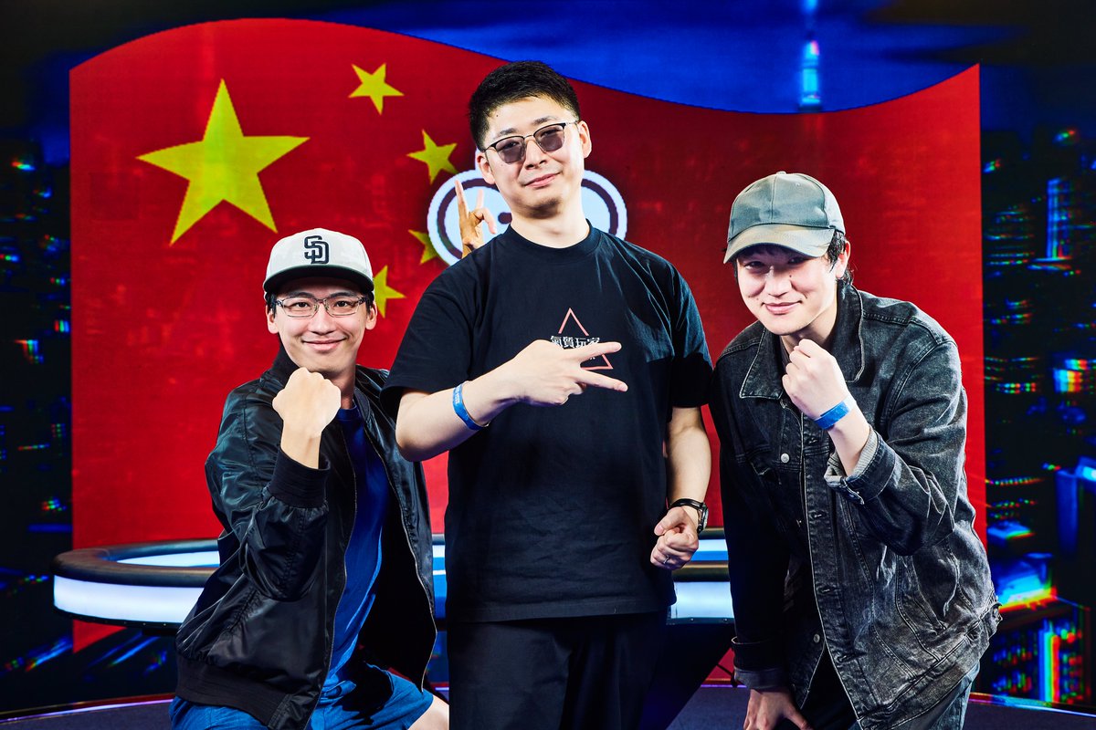 japanopenpoker's tweet photo. ／
16チームの中から、
ついにベスト4が決定🔥
＼

🇯🇵 SIX TSUKUBA
🇨🇳 明早早
🇰🇷 CHEESE CAKE
🇺🇿 ベクチーム

どのチームが優勝するのか、目が離せません🔥
引き続き、熱戦にご注目ください👑

From 16 teams,the Final 4 are set 🔥
🇯🇵 SIX TSUKUBA
🇨🇳 Ming Zao Zao
🇰🇷 CHEESE CAKE
🇺🇿 Bek Team
Who will take the title?
The action is heating up—don’t miss it 🔥
Stay tuned for the battle ahead 👑

#JOPT
#GWはJOPTでしょ