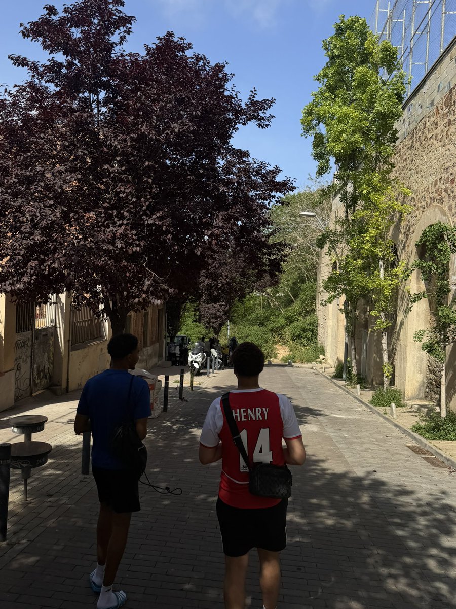 6Lynds's tweet photo. Barcelona will be seeing me again 🇪🇸 https://t.co/C6zlBzMb4j