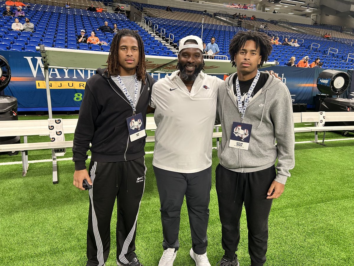 Jaylin Jones “Twin” tweet media