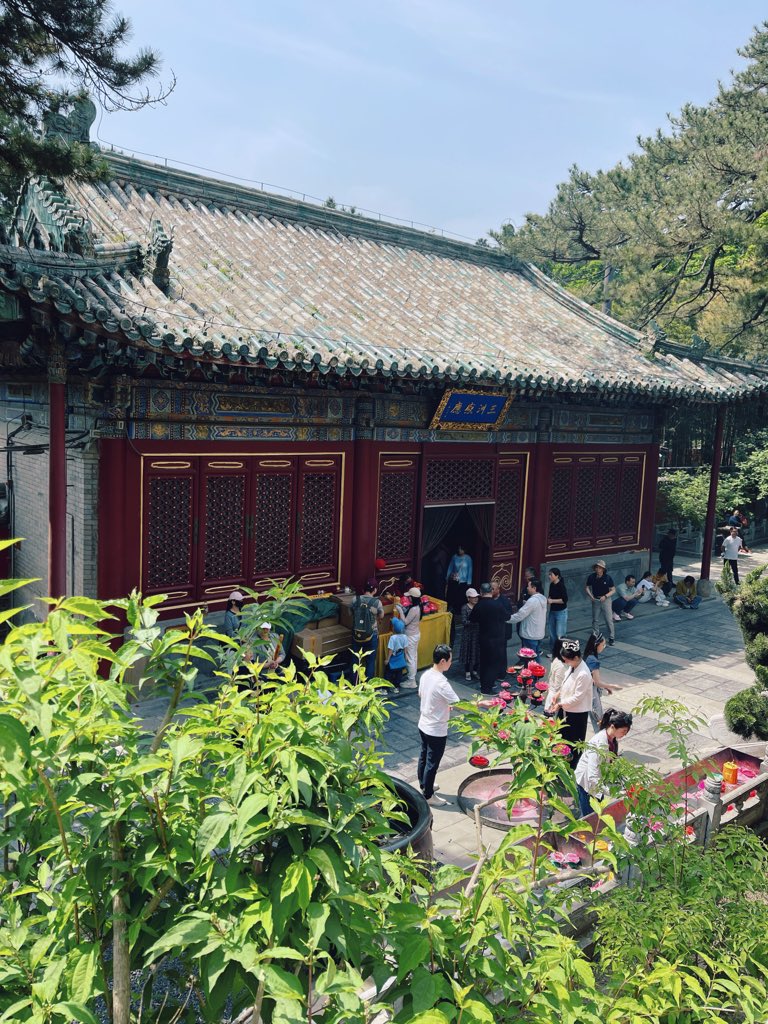 WorldlyBrief's tweet photo. Tanzhe Temple reflects traditional Chinese principles of site selection and spatial order.

Located in the western hills of Beijing, it is embedded within a բնական landscape, using mountains and water systems in line with Feng Shui to create environmental harmony. The temple follows a clear north–south axial layout with hierarchical courtyards, similar to imperial planning logic, reinforcing order and movement.

Today, it also illustrates modern planning challenges: balancing heritage conservation, tourism access, and ecological protection within Beijing’s peri-urban green belt.
#tanzhe #beijing #architect #urbanplanning