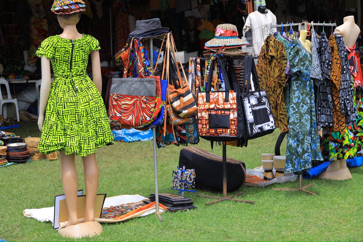 MarvinTheGuide's tweet image. To all the art &amp;amp; crafts lovers or suppliers, #POATE2026 welcomes you all to come showcase your products and meet up with new clients like lodge owners and other private customers.
Come interact with fellow creators &amp;amp; designers in the same industry.

#Wanderlust #ExploreUganda