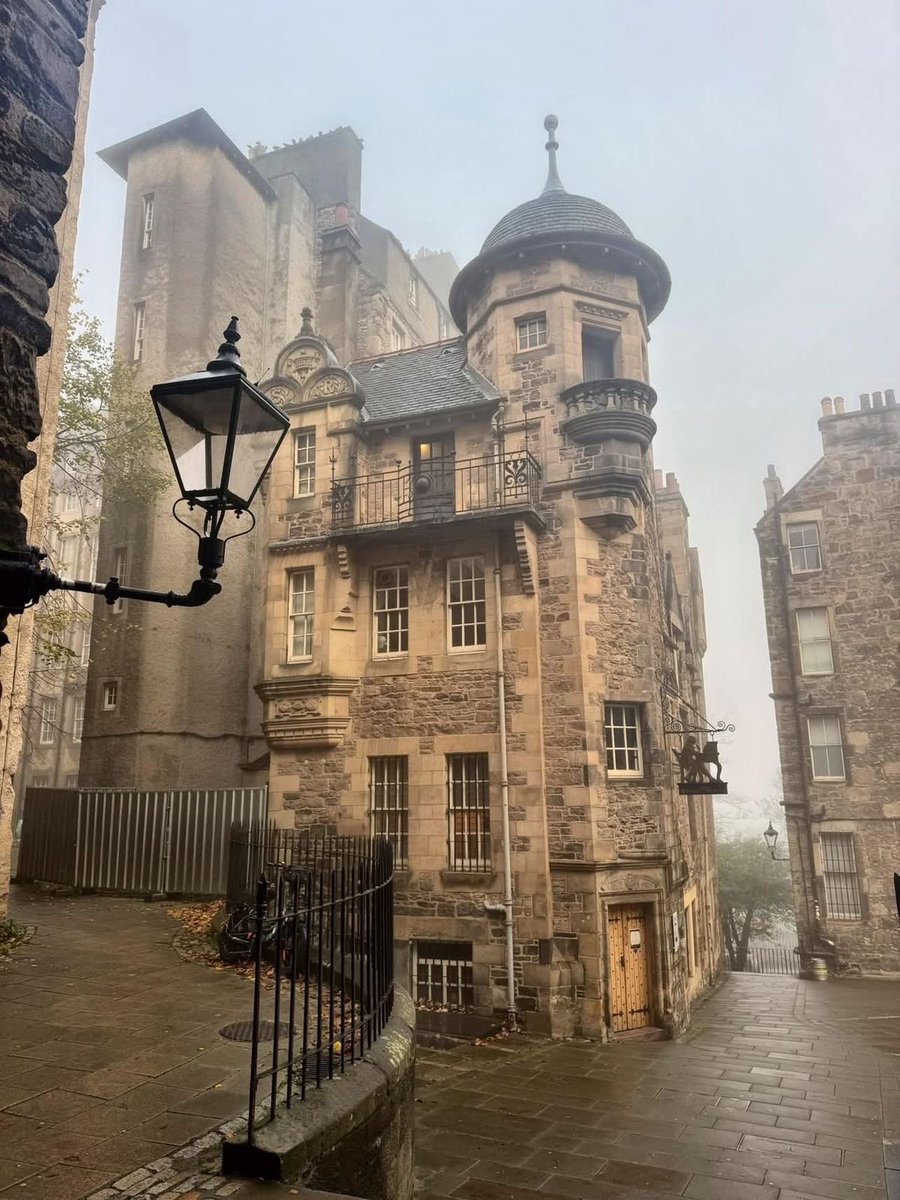 Architecture & Tradition tweet media