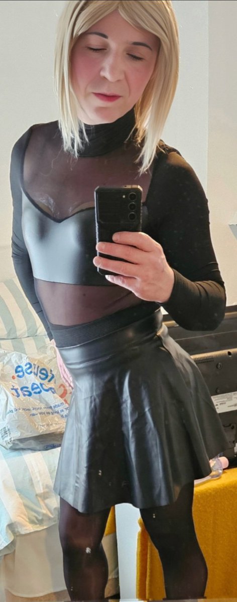 Exposer_Jane's tweet photo. A little shy… but a lot curious 👀💋
How far would you go if no one judged you?
Rt and send a direct message to take part in the sissy exposure roulette with Mistress👸🏼
📥https://t.co/fTK1rDPksF
#SissyLife #ExploreYourself #SecretSide #PrettyFeelings #SelfExpression https://t.co/XeozS6kk5M