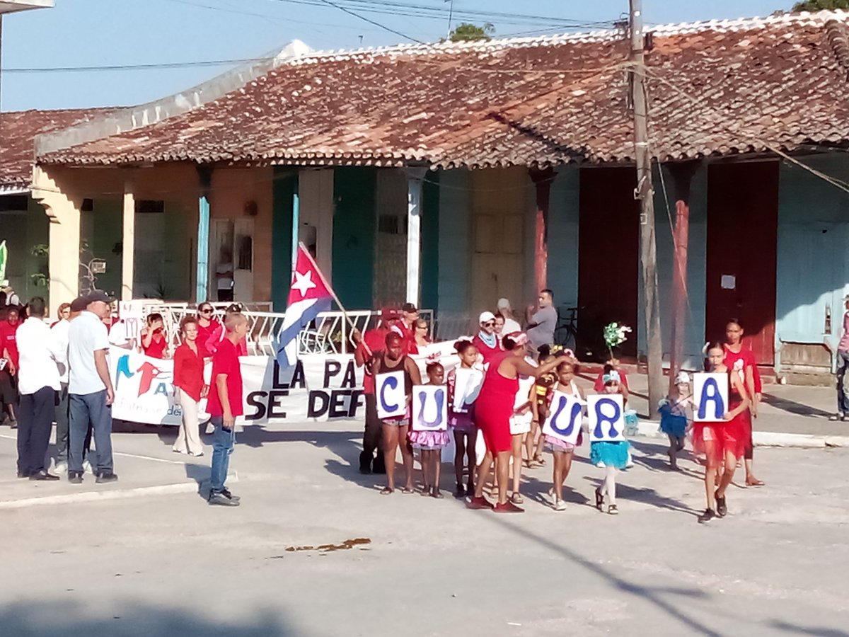 Cultura #Camajuaní 
Celebramos el Día Internacional de los Trabajadores, compromiso y unidad en defensa de la Patria, la Revolución y el Socialista <a href="/DiazCanelB/">Miguel Díaz-Canel Bermúdez</a>
<a href="/DrRobertoMOjeda/">Dr. Roberto Morales Ojeda</a>
<a href="/PartidoPCC/">Partido Comunista de Cuba</a>
<a href="/PresidenciaCuba/">Presidencia Cuba 🇨🇺</a>
<a href="/SuselyMorfaG/">Susely Morfa González</a>
<a href="/MilaxyA/">Milaxy Yanet Sánchez Armas</a>
 #VillaClaraConTodos
#LaPatriaSeDefiende