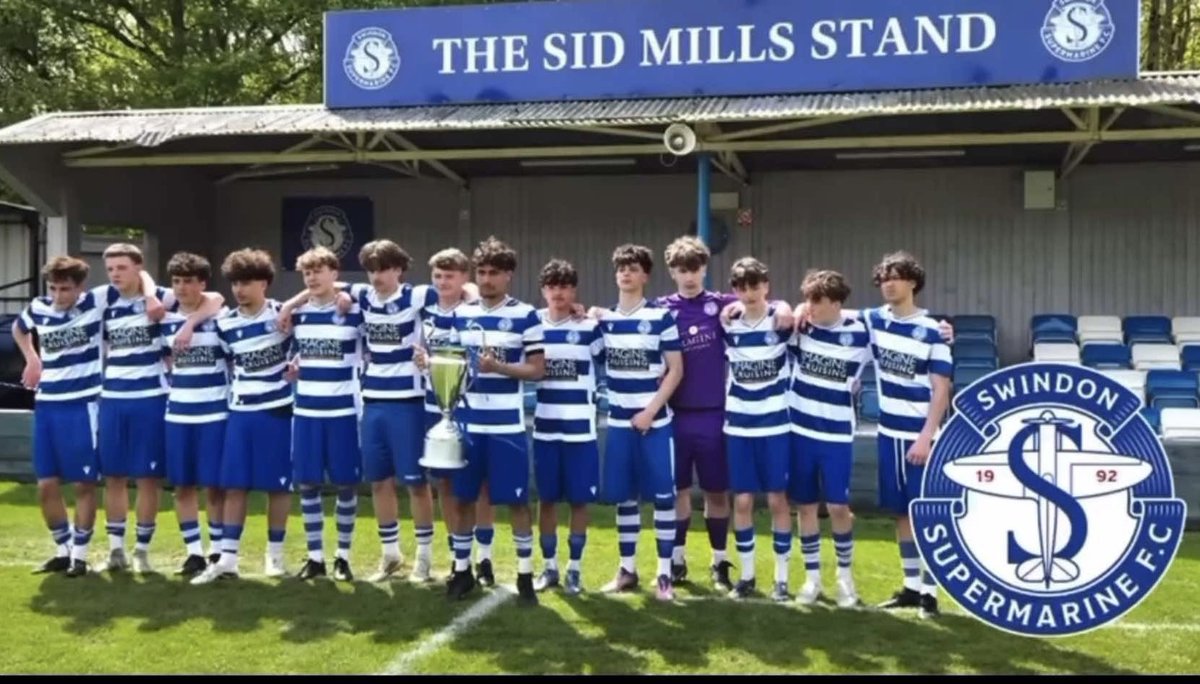 Teamgrassroots_'s tweet photo. #EndOfSeasonShoutout to Swindon Supermarine Under 16s who won the NWYL division one unbeaten. 

This season has been built on commitment, skill, determination, and teamwork—a true reflection of everything this group stands for. ❤️👏⚽️

#TeamGrassroots #GRF #GrassrootsFootball https://t.co/w7pxZa9Qzh