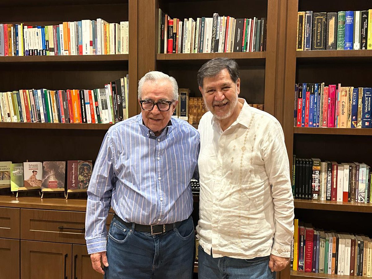 politicomx's tweet image. #VIDEO | "¡Mi compañero!": Así salió a defender Noroña a Rocha Moya tras señalamientos por narco🧐

👉 goo.su/hCS5z

El senador Fernández Noroña calificó como inaceptable que se continúe señalando al gobernador Rubén @rochamoya_ sin haber presentado evidencias que