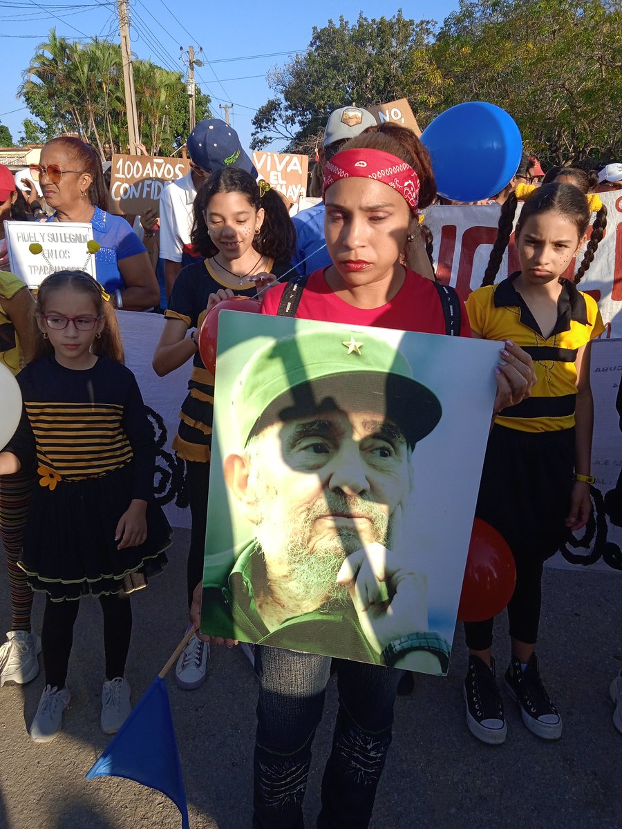 HÉCTOR ESPINOSA tweet media