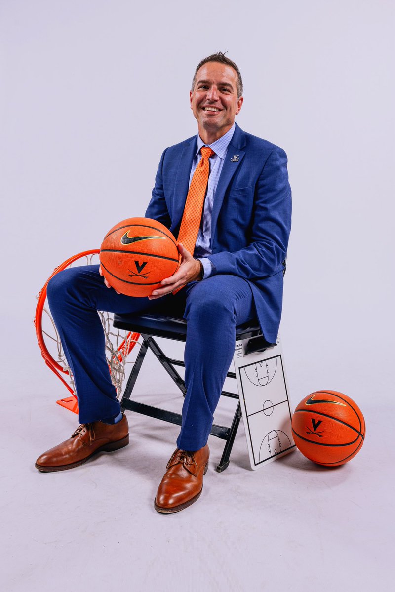 UVAWomensHoops's tweet image. Orange and blue looks good on Coach 😮‍💨🔥

#GoHoos