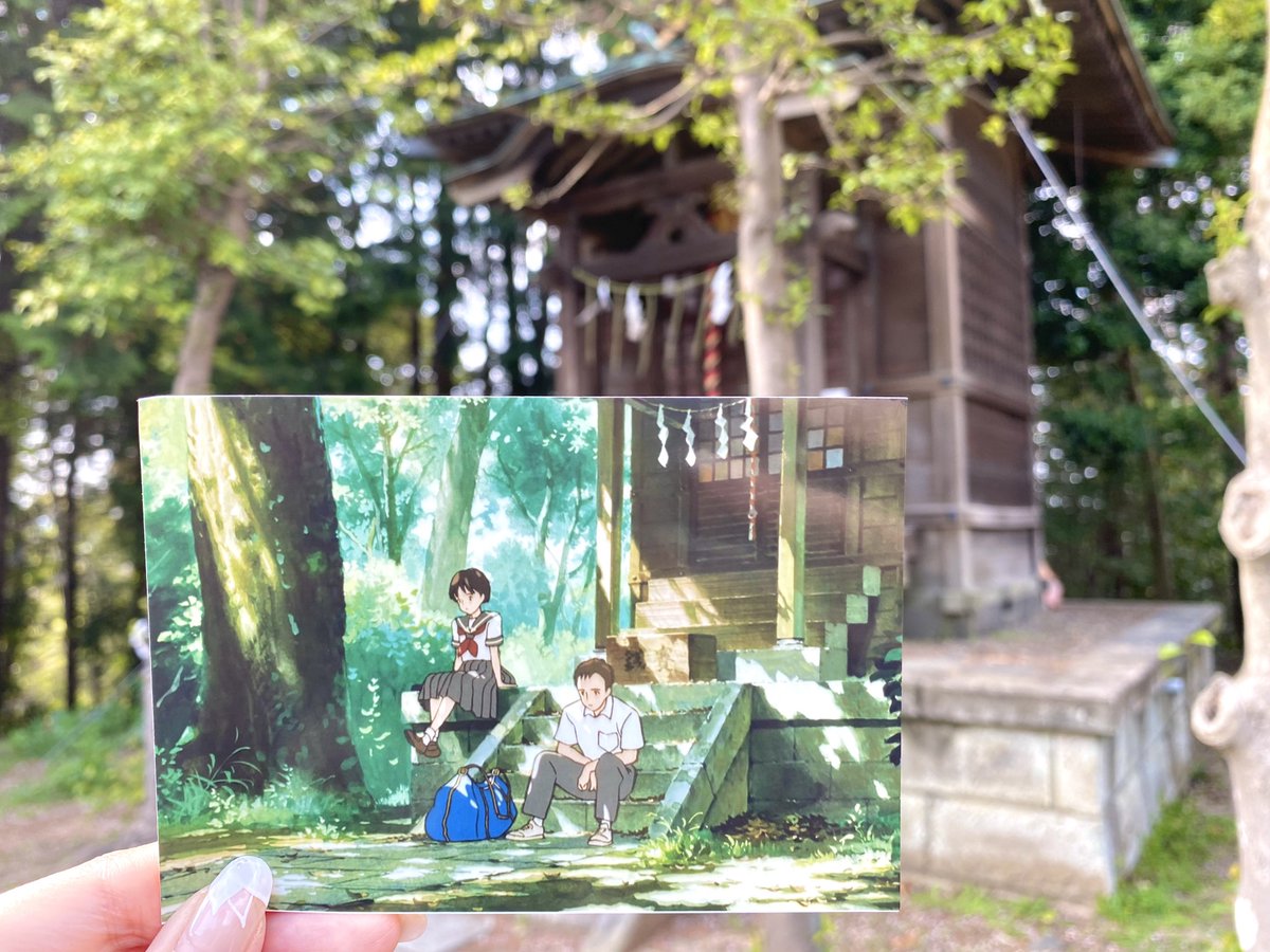 yolice_221B's tweet photo. ジブリの｢耳をすませば｣は聖蹟桜ヶ丘がロケ地なんだけど、地球屋前のロータリーや杉村が雫に告白する神社など、作中のシーンそのままの場所がたくさんあって聖地巡礼するととっても楽しいです︎︎📚
#耳をすませば https://t.co/3xNAJeG1Ph
