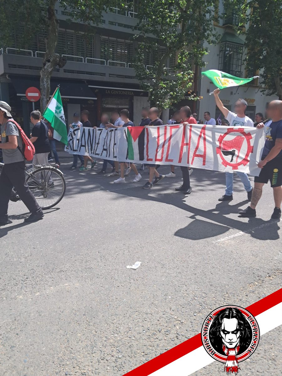 Hoy es día de lucha y de conquista obrera, hoy se reivindican los derechos ganados con sangre y sudor. 

Ni un paso atrás ¡organízate y lucha!