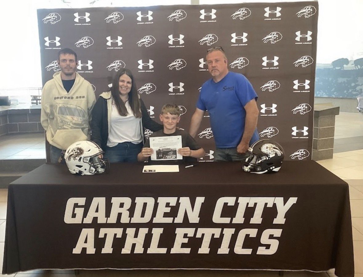 BuffCityFB2026's tweet photo. Welcome to the Herd, Carter!
#oneherd
@BUFFSAthletics https://t.co/VOlCkMeof6