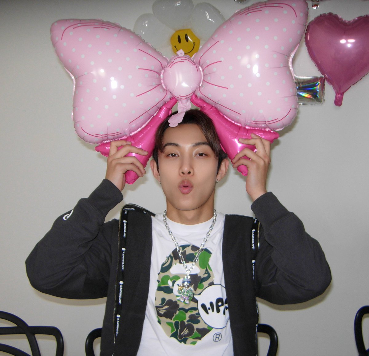 morelove_kr's tweet photo. 공주병걸린 래퍼 https://t.co/H14l3LMiue
