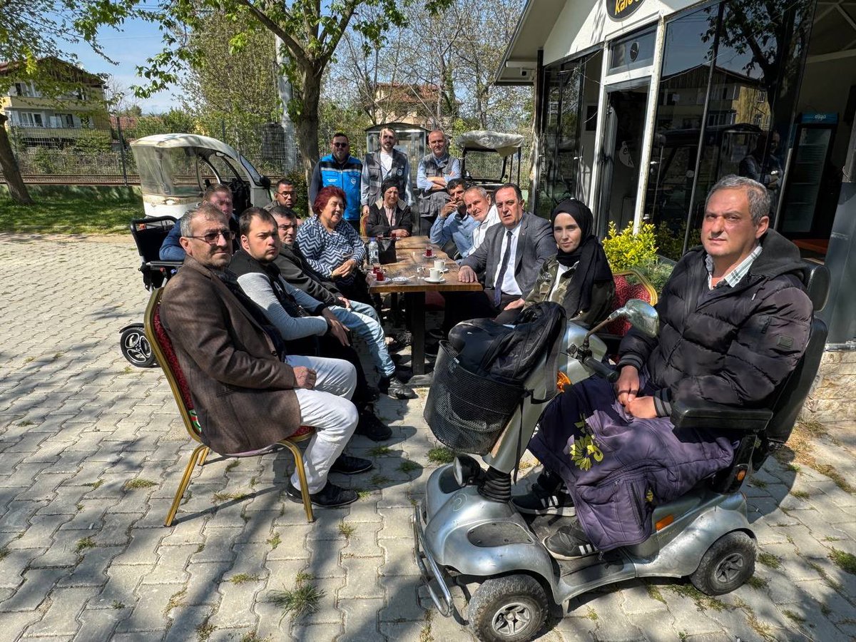 Engelleri birlikte aşıyoruz ♿️🔋

Erenler, Adapazarı ve Serdivan’ın ardından Sapanca’da da engelli araç şarj istasyonumuzu hizmete sunduk.

Hayatı kolaylaştıran hizmetlerimizi yaygınlaştırmaya devam ediyoruz. 

#BuŞehirHepimizin 

🌐 sakarya.bel.tr/tr/Haber/buyuk…