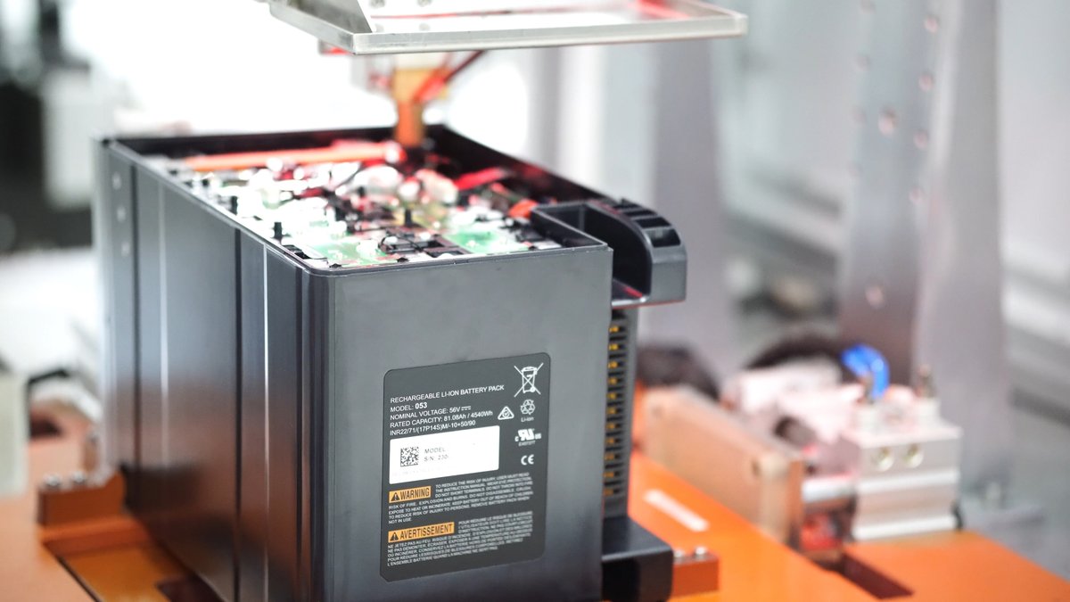 InventusPower's tweet photo. Custom battery solutions engineered for safety, reliability, &amp; performance.
🔸Technology-agnostic, application-driven design
🔸Adaptable across cell chemistries &amp; emerging tech
🔸3V-1000V | 10W-150kW
🔸Vertically integrated from design to certification
➡️ https://t.co/xKKxMotVw8 https://t.co/vhzBh0Y3JU