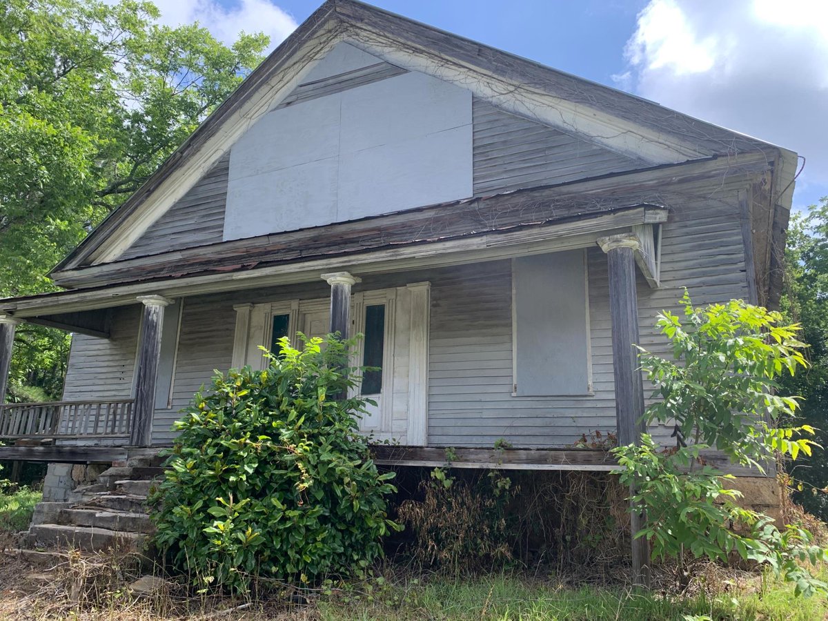 cityofmiltonga's tweet photo. A piece of Milton history is getting national attention.

The McConnell-Chadwick House has been deemed eligible for the National Register of Historic Places by the Georgia Department of Community Affairs. This step opens the door for funding to preserve and repurpose the 186-year-old home while keeping its character intact.

Next stop: National Park Service review. 

Learn more about the McConnell-Chadwick House: https://t.co/yjhfAqX0q5

#MiltonGA #HistoricPreservation