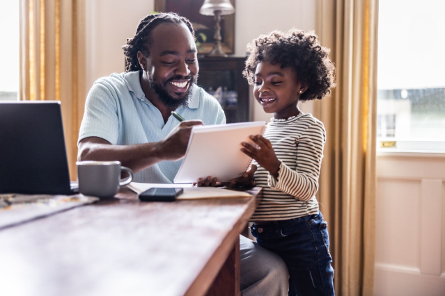 ChuckBerry93's tweet photo. Talking about money with family doesn’t have to be tricky. The next Money &amp; Life Meetup at the Capital One Café offers insights and tools to grow your family’s financial confidence. Bring the whole crew or come as you are! Learn more. https://t.co/7uxOZS1iSx https://t.co/RhsSRrSjo8