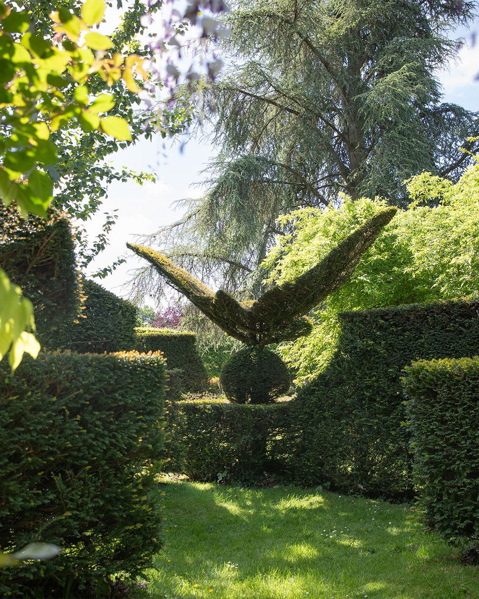 Highgrove Gardens tweet media