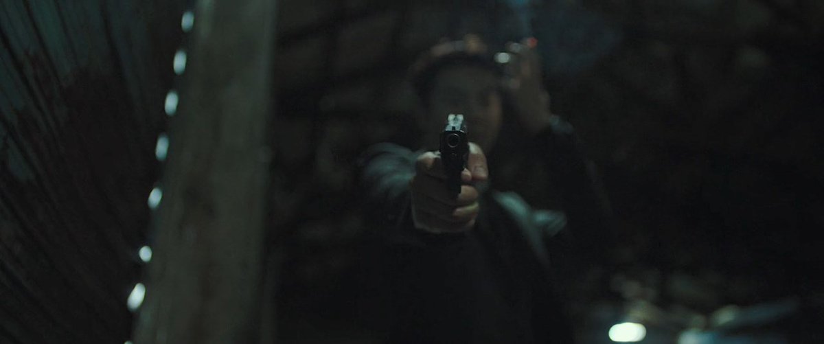 PeterPayne9's tweet photo. Me ha encantado The Childe, una película que se va desentrañando poco a poco, con explosiones de violencia y acción y con uno de los mejores personajes que he visto últimamente en una película, que es el asesino interpretado por Kim Seon-ho https://t.co/qTc5O60I0x