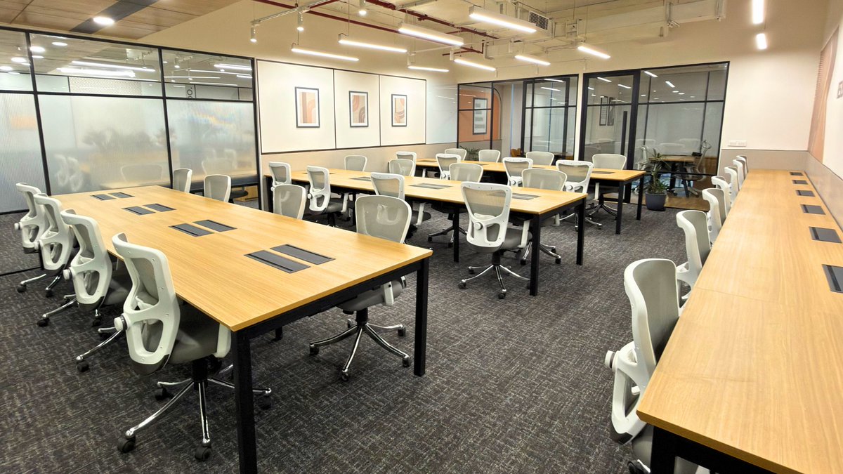 OfisSquare's tweet image. Your workspace should accelerate your work, not slow it down.
At MG Road, we’ve built a space designed for focus, speed, and results.
31 Workstations | 1 Meeting Room | 1 Director Cabin

Book your edge.

#OfisSquare #Coworking #Productivity