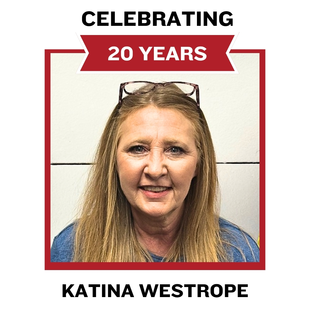 WS_Farms's tweet photo. Today, we are recognizing two of our dedicated team members who are celebrating milestone anniversaries in their tenure with Wayne-Sanderson Farms. Help us congratulate Joyce and Katina on their accomplishments! #WayneSandersonMilestones #MakingChickenAmazing https://t.co/t9O0fZBd0L