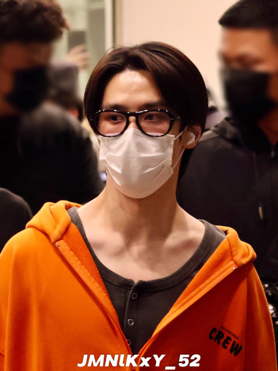WayV 威神V ON THE Way MD ソウルコン クン うちわ　扇 钱锟 260501-KUN WUX🛬 #钱锟 #kun #쿤 #クン #WayV #威神V #NCT