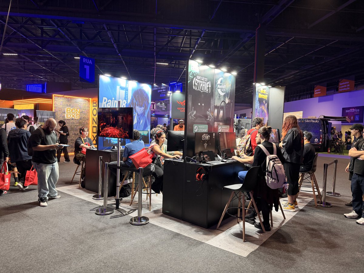 ukiyostudiosau's tweet photo. We’re at @gamescomlatam!

Come play:
Croak by @WoodRunnerGames 
Mina the Hollower by @YachtClubGames 
Box Knight by @wematstudios 
Rain98 by @csharp4r4ct3r 
Moonlight Motel (@monkeyselectric), Don’t Let I Starve (@eduscarpato) and more by @BLC_Publishing 

Thank you to @ASUS_ROG and @evniaglobal for your continuous support.

Check out all the games on ROG devices and AGON and Evnia monitors! 

We’re at booth A1.1 right by the main entrance!

Obrigado