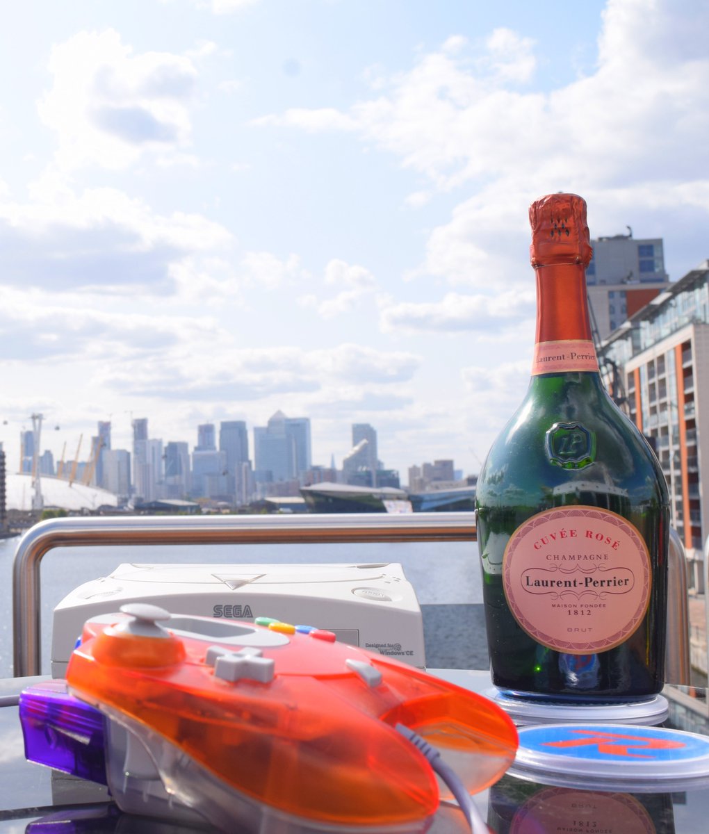 theREZtron's tweet image. It's Rosé season according to M&amp;amp;S, so here's an obligatory pairing.... #SEGA #Dreamcast
