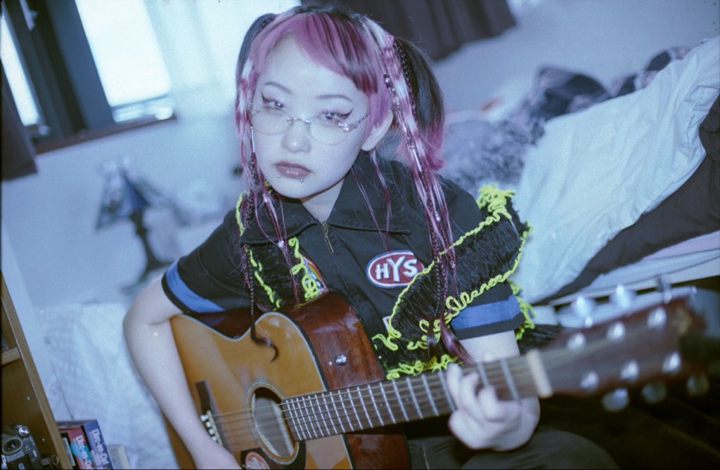 bacardi_jp's tweet photo. BACARDI 音楽蒸溜所 2026年 第一弾は、
2025年に引き続き、世界を舞台に活躍する異次元ドリームグループ f5veに決定！

さらに、水曜日のカンパネラの2代目主演/歌唱を担当する詩羽も参画決定！

今年の音楽蒸溜所もお楽しみに！

#バカルディ #音楽蒸溜所 #f5ve #詩羽 #水曜日のカンパネラ https://t.co/BUJhhoQc9D
