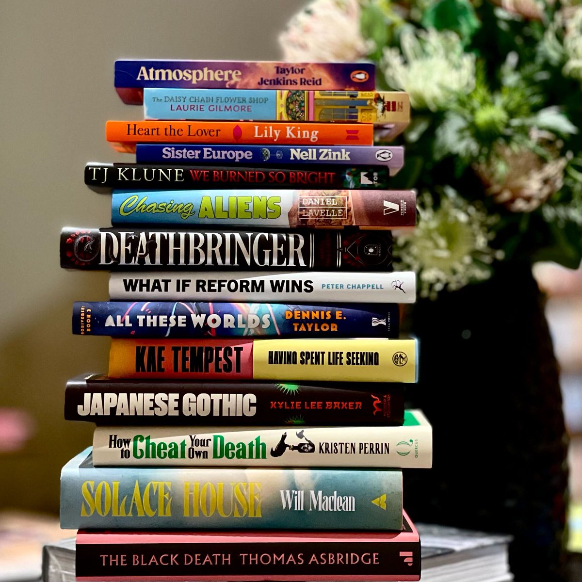 Waterstones tweet media