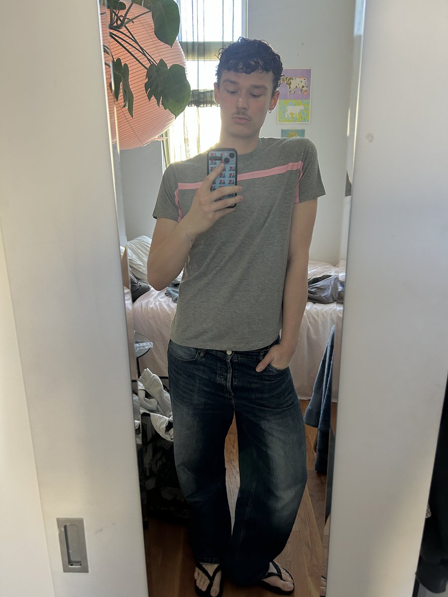 fauxsleeper's tweet photo. Twinkdinner Newshirt https://t.co/x2wbUHH20N