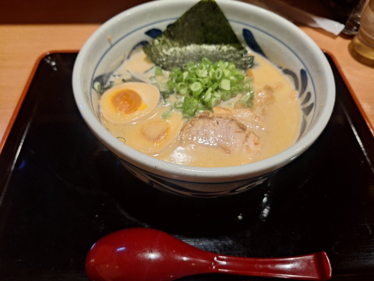 フライ tweet media