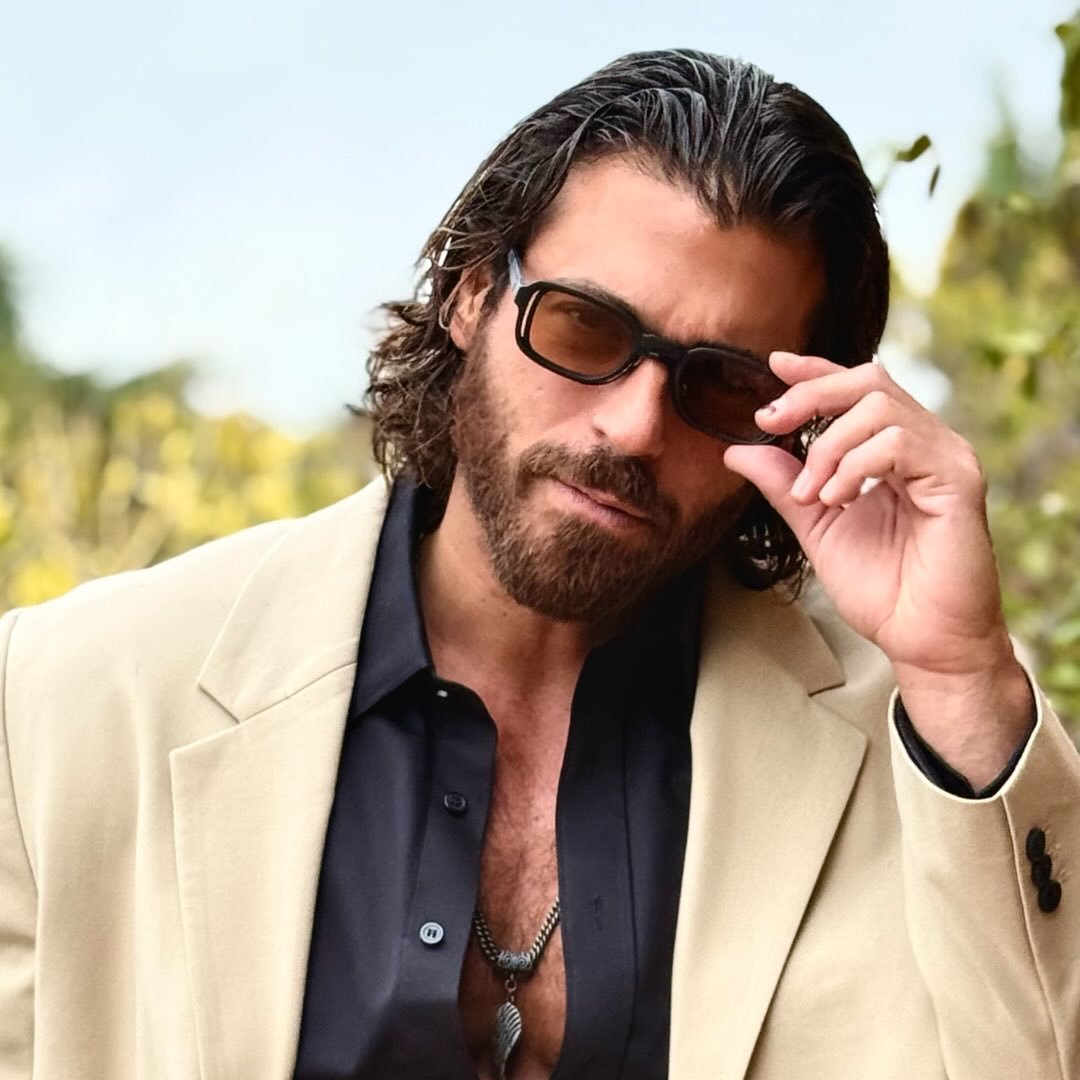 Todo lo que ocurre es por algo, y todo lo que no ocurre tb.
#CanYaman ❤️❤️❤️
Feliz 1 de Mayo , disfrutad del mes!!!!😍😍😍💕💕🌺🌺💚💚
#Sandokan 🐅
#ElTurco 🗡
#ElLaberintoDeLasMariposas🦋