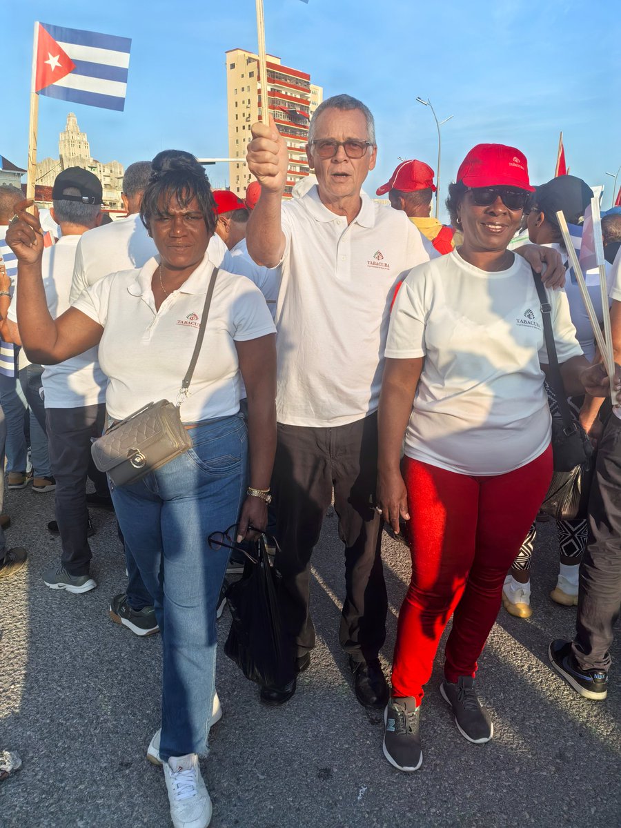 GTabacuba's tweet photo. #TabacalerosPorCuba
#LaPatriaSeDefiende https://t.co/NeWWgSqaJj