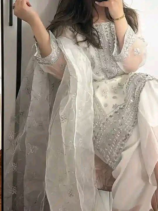 sadaf 🦋 tweet media