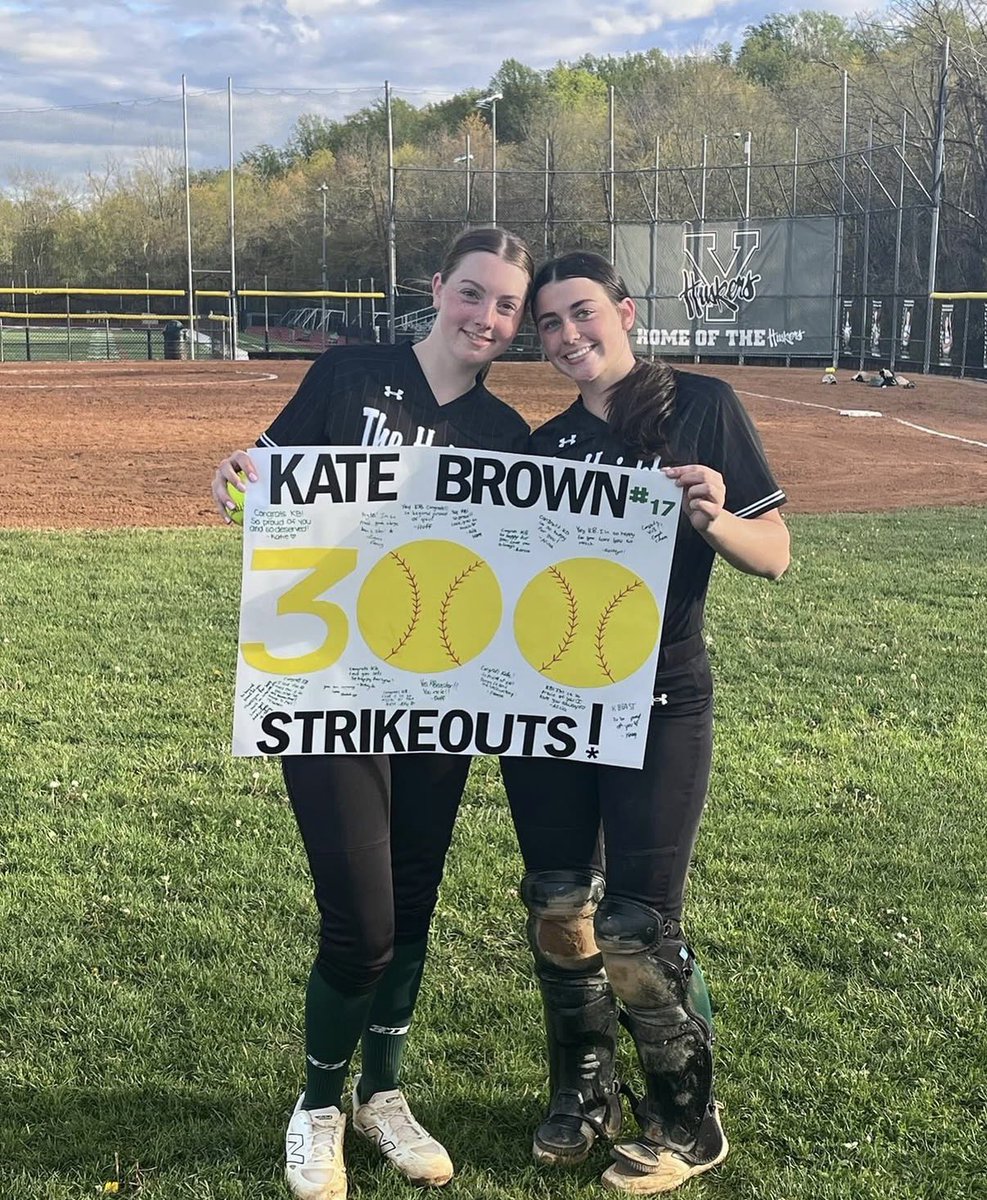 Yorktown Varsity Softball tweet media