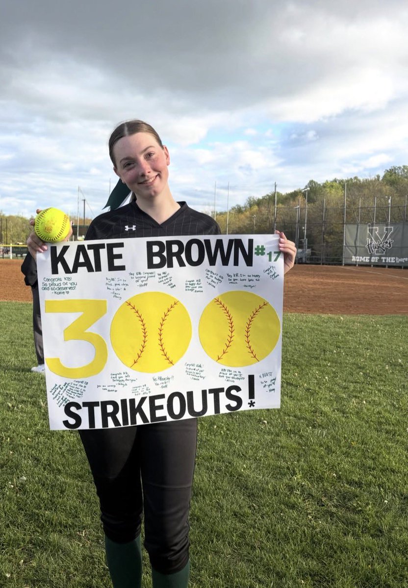 Yorktown Varsity Softball tweet media