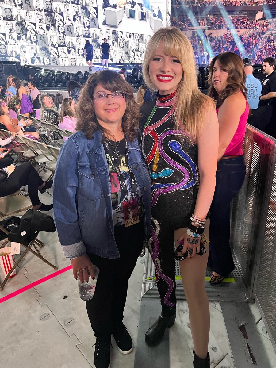 lysstaysversion's tweet image. It's May but it's not MAY💘🌟🪩🎫🦋  
#TSTheErasTour, I miss you every single day @taylornation13 @taylorswift13