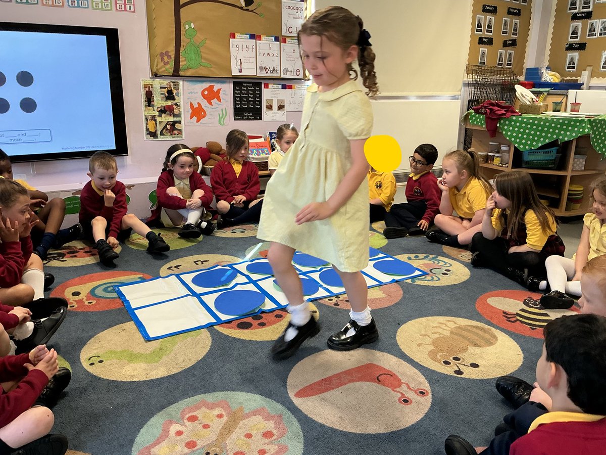 StJamesRecep's tweet photo. The giant tens frame has helped us with our recall of doubles facts this week
@StJamesRecep @StJamesChorley https://t.co/HpJC4t0ywz