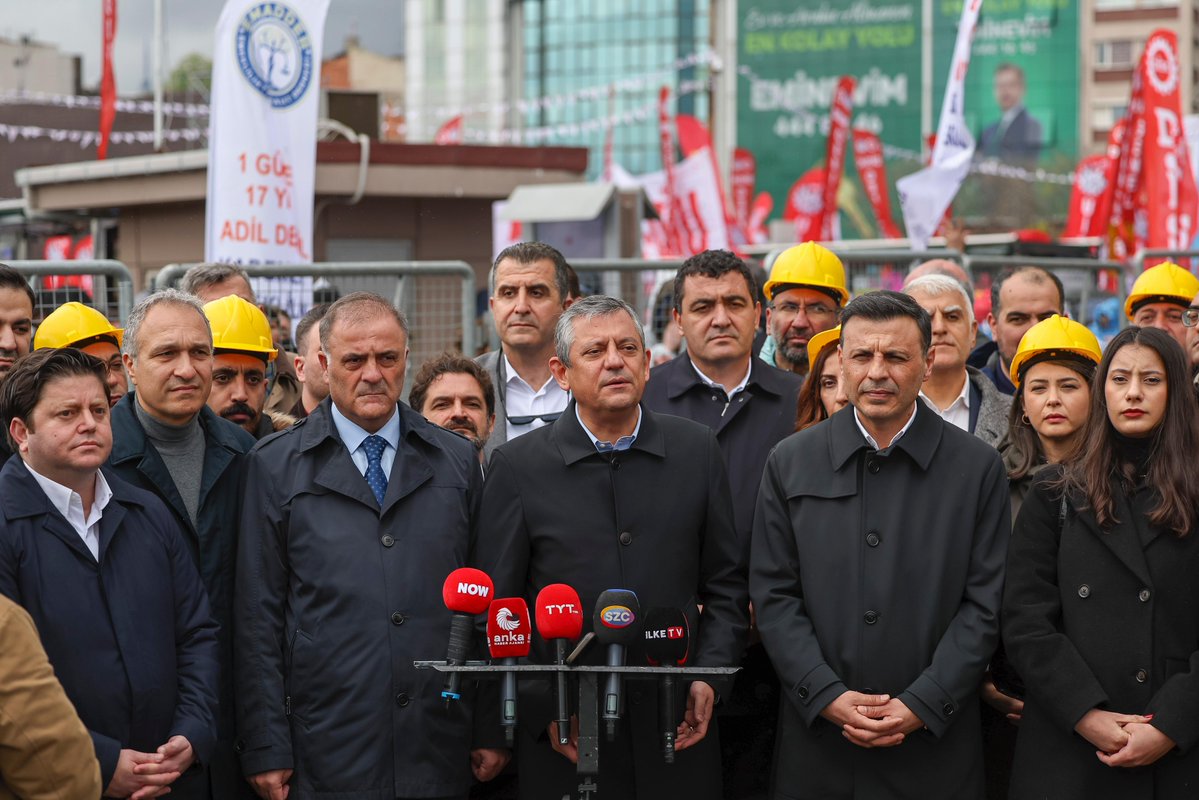 Özgür Özel tweet media