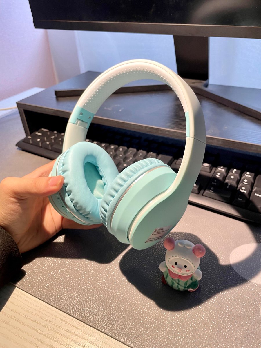 rachael_haack's tweet image. Turn up the volume—let the beat move your soul.  #MusicVibes