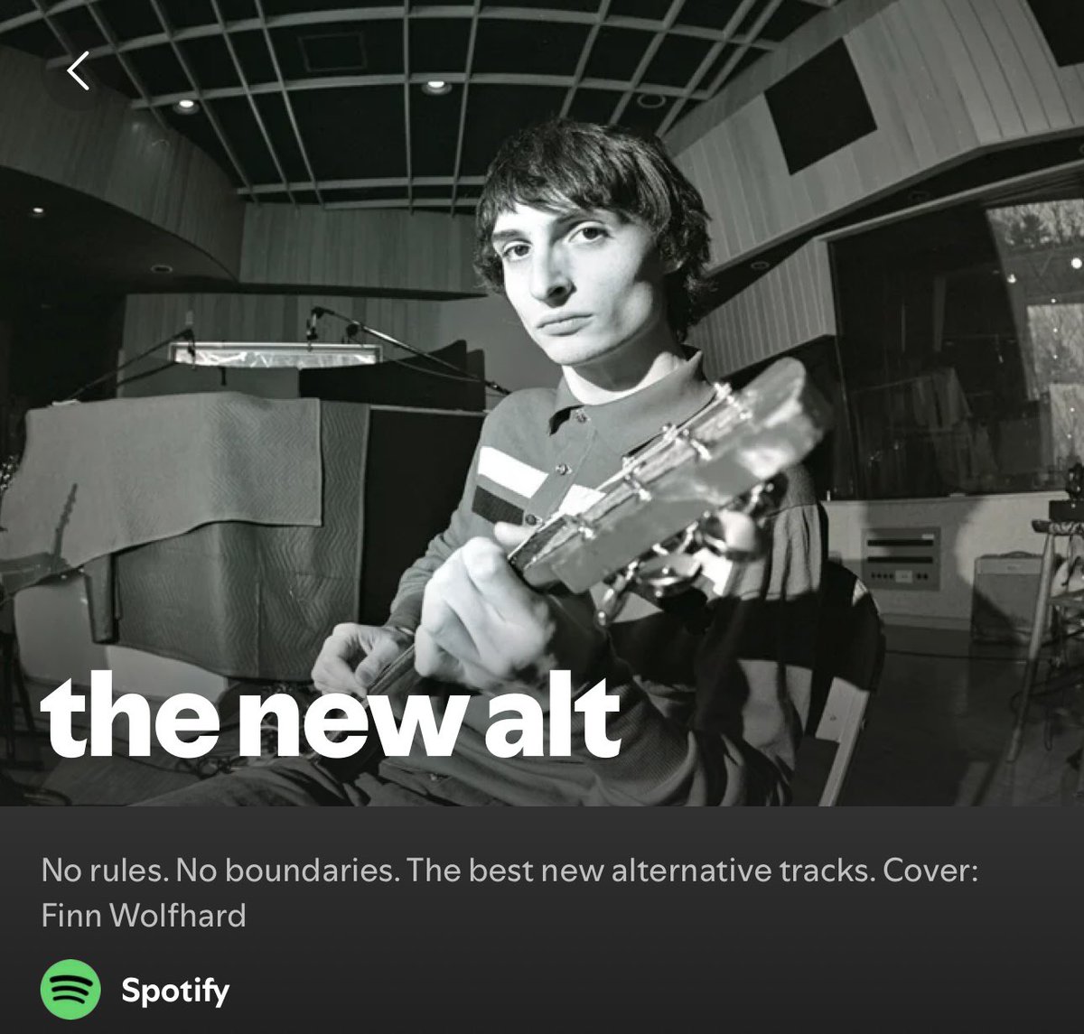 Finn Wolfhard Español tweet media