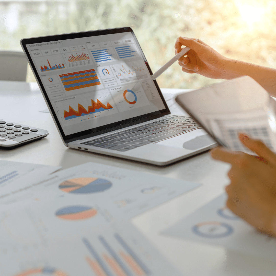 JohnShepperson5's tweet image. Finance teams don’t need more data. They need faster ways to act on it. #SageIntacct 2026 R1 adds stronger dashboards, expanded automation, and improved workflows to help teams move from reporting to decision making more efficiently 📈 hubs.li/Q04dv9T90