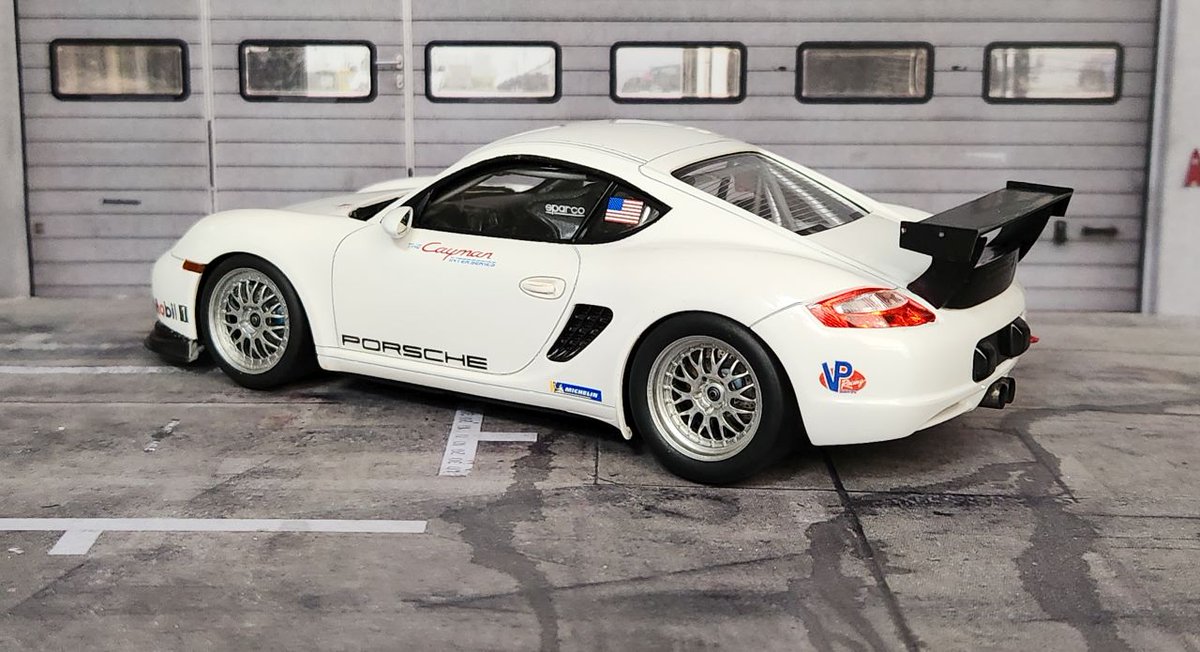 venable_brian's tweet photo. This is Fujimi’s street Cayman kit modded into a Cayman Interseries version. I didn’t make any efforts to make it accurate, I just wanted a reasonable replica of one. I did start with the Cayman Interseries set from ScaleProduction which included front and rear aero and rear bumper parts. #fujimi #porsche #cayman