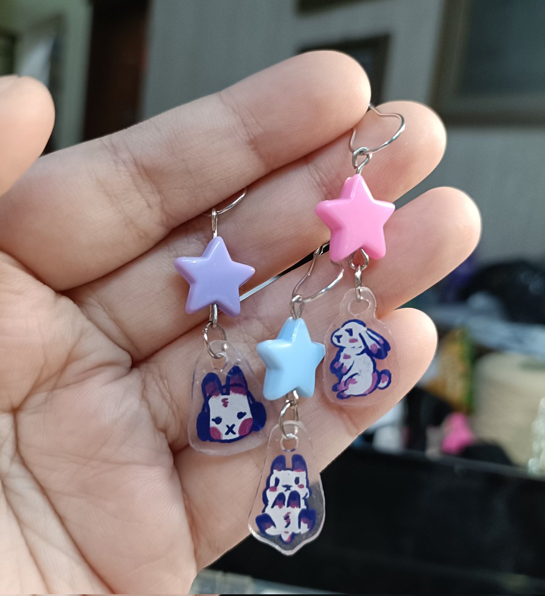Loui || PO bunny stitch marker! tweet media
